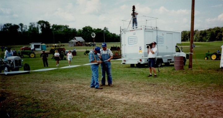 Ribbon cutting at the 1994 Rogers Threshing Show at the new grounds in Nowthen.